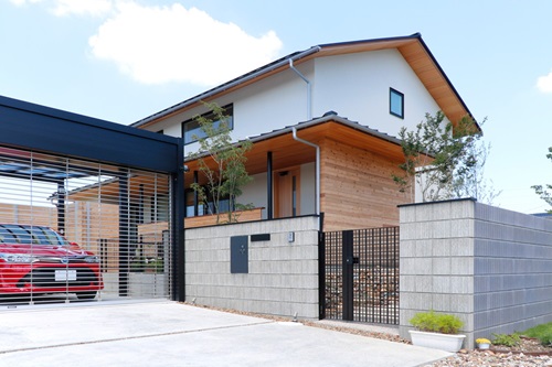 ラレーサ公式HP施工事例